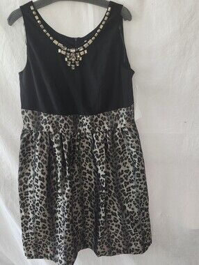 Laura Sleeveless Rhinestone Animal Print Dress In Black Size 14W